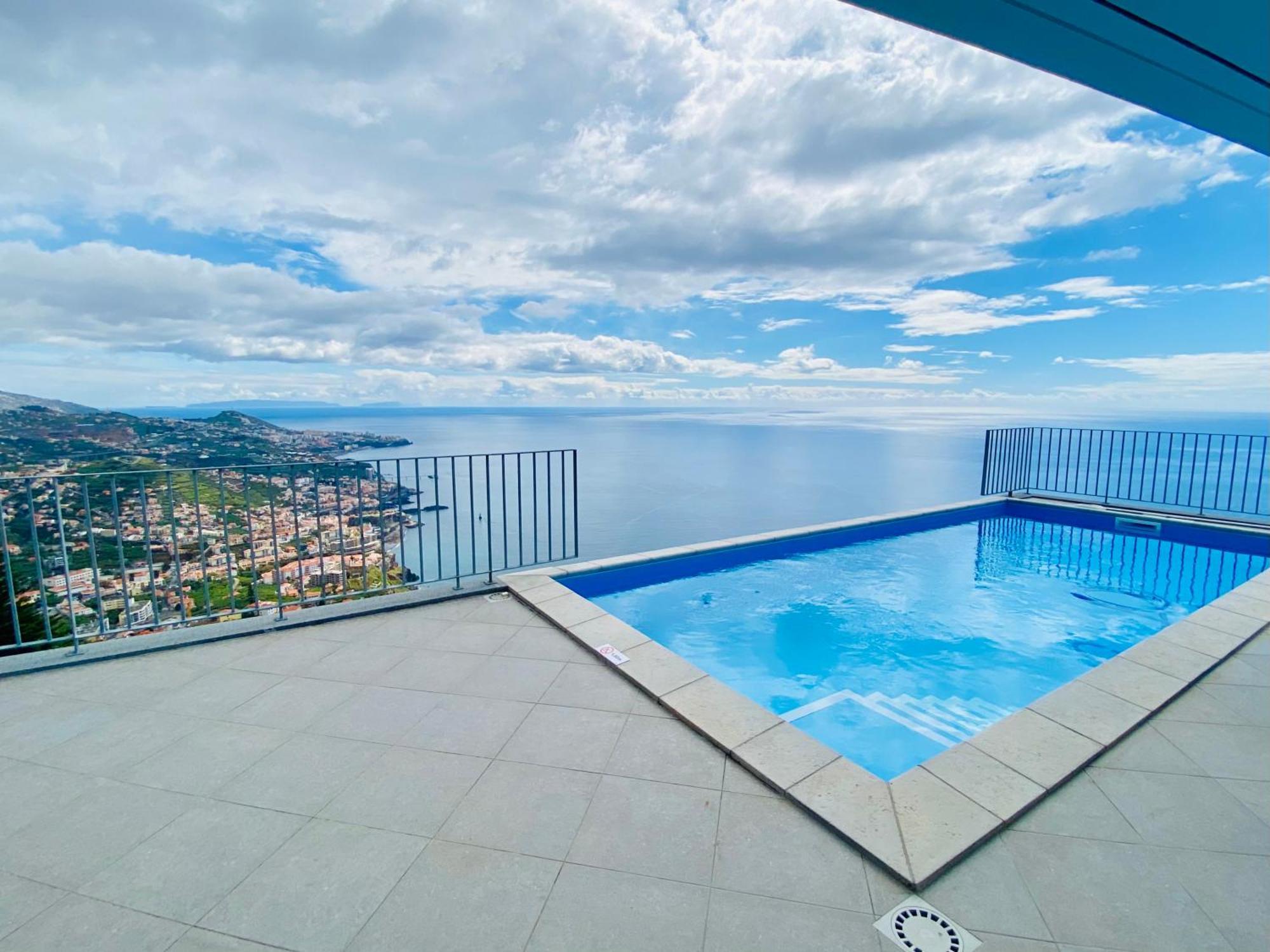 Villa Peak A Boo Private Heated Pool And Private Parking à Câmara de Lobos Extérieur photo